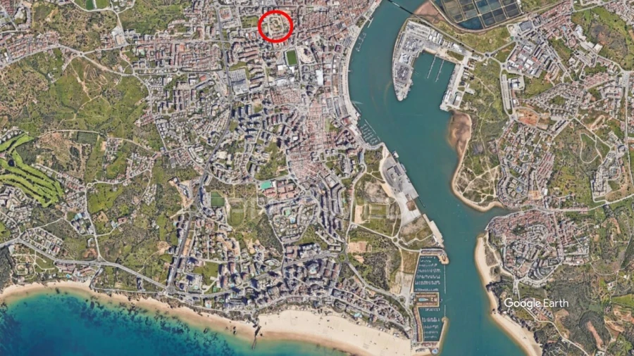 Apartamento T2 para Venda em Portimão Foto 13