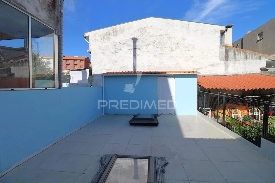 Moradia T5 para Venda em Campanhã Foto 21