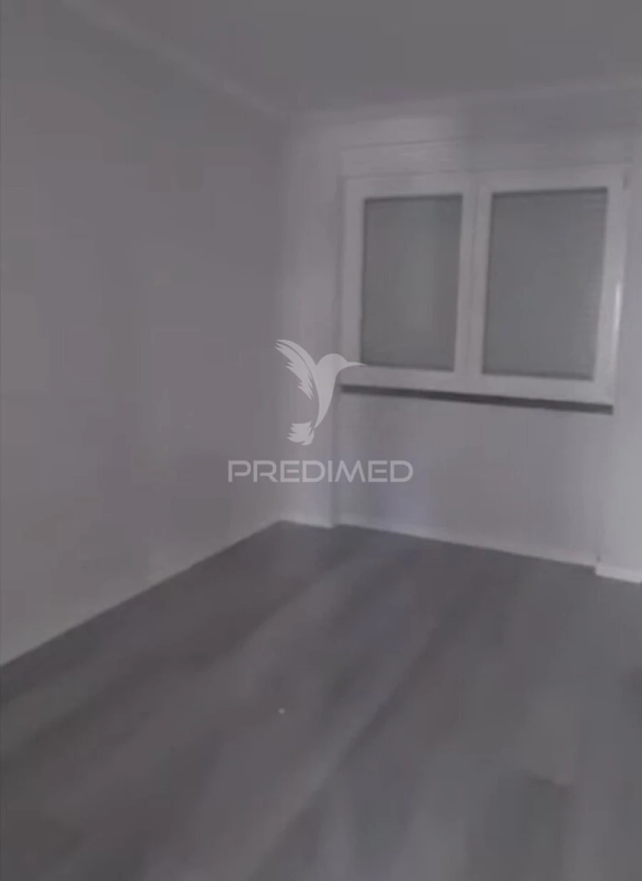 Apartamento T2 para Venda em Benfica Foto 22