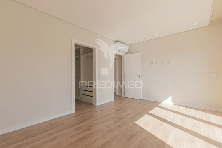 Apartamento T3 para Venda em Gambia-Pontes-Alto da Guerra Foto 6