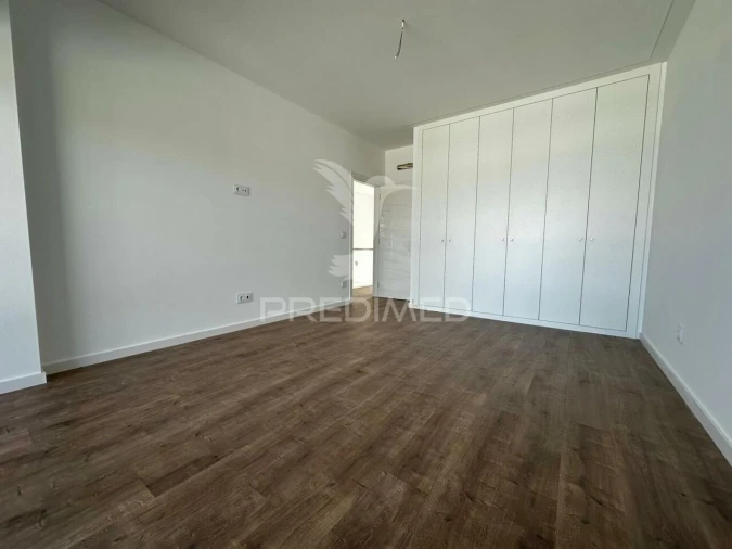 Moradia T4 para Venda em Assunção, Ajuda, Salvador e Santo Ildefonso Foto 21