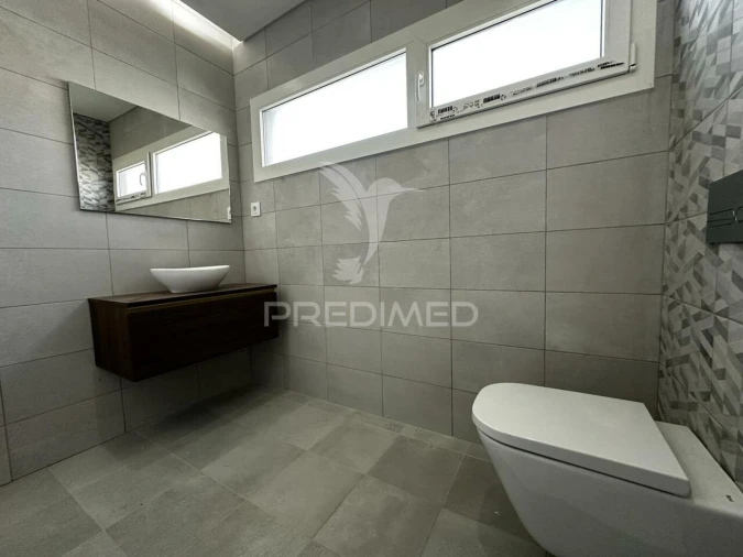 Moradia T4 para Venda em Assunção, Ajuda, Salvador e Santo Ildefonso Foto 13