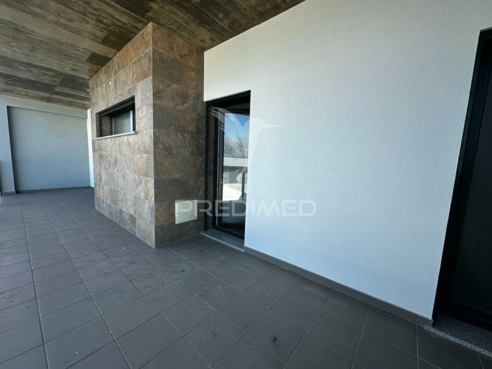 Moradia T4 para Venda em Assunção, Ajuda, Salvador e Santo Ildefonso Foto 33