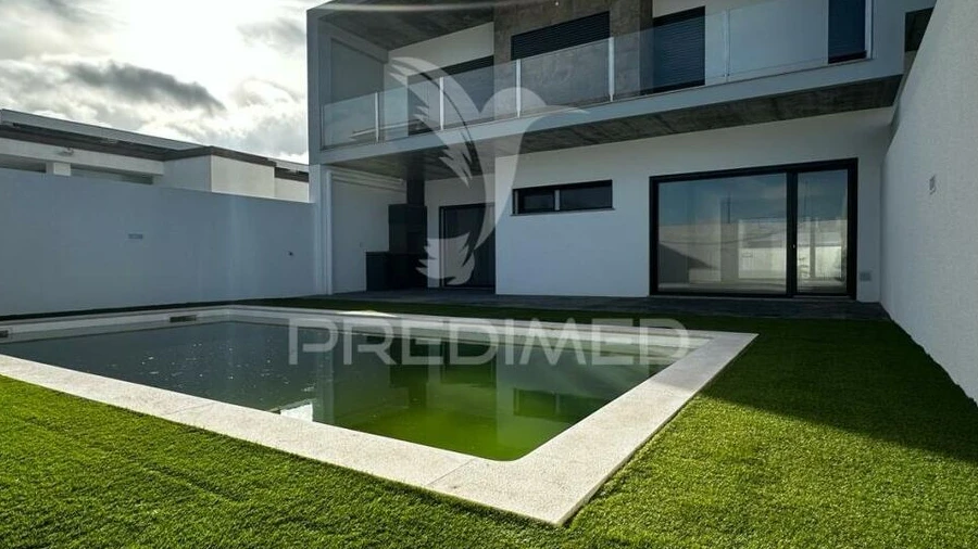 Moradia T4 para Venda em Assunção, Ajuda, Salvador e Santo Ildefonso