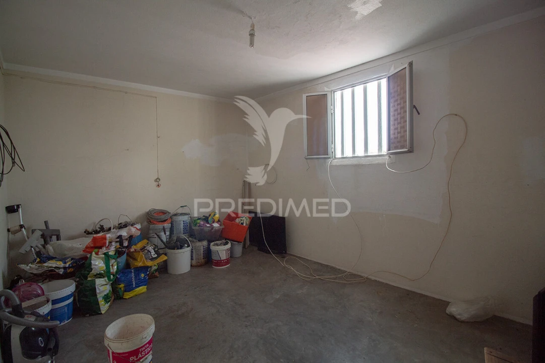 Moradia T2 para Venda em Vimieiro Foto 12