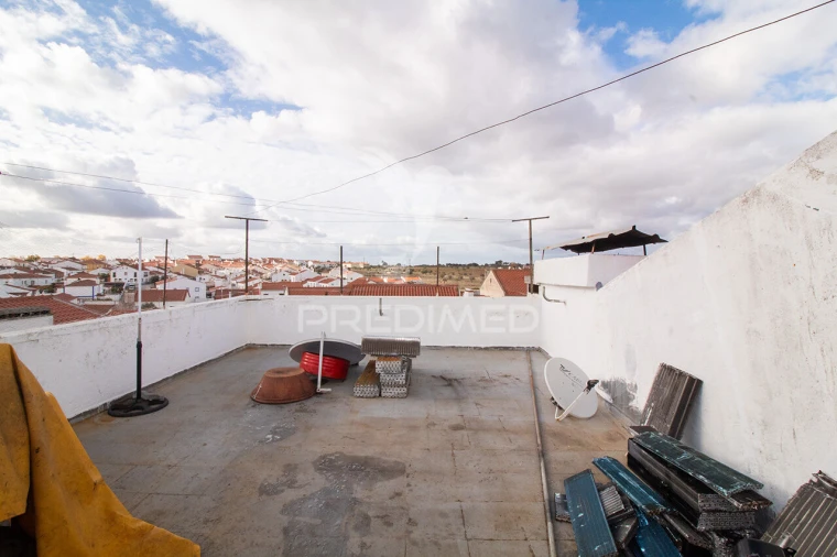 Moradia T2 para Venda em Vimieiro Foto 16