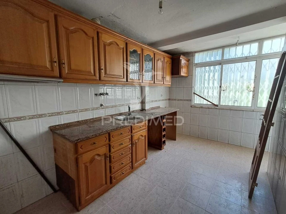 Apartamento T2 para Venda em Benfica Foto 4