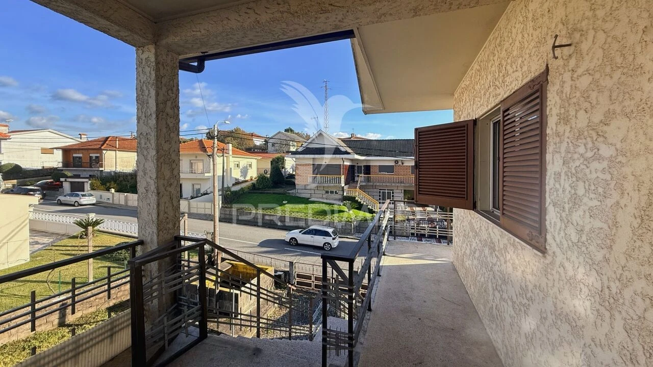 Moradia T4 para Venda em Arões (São Romão) Foto 13