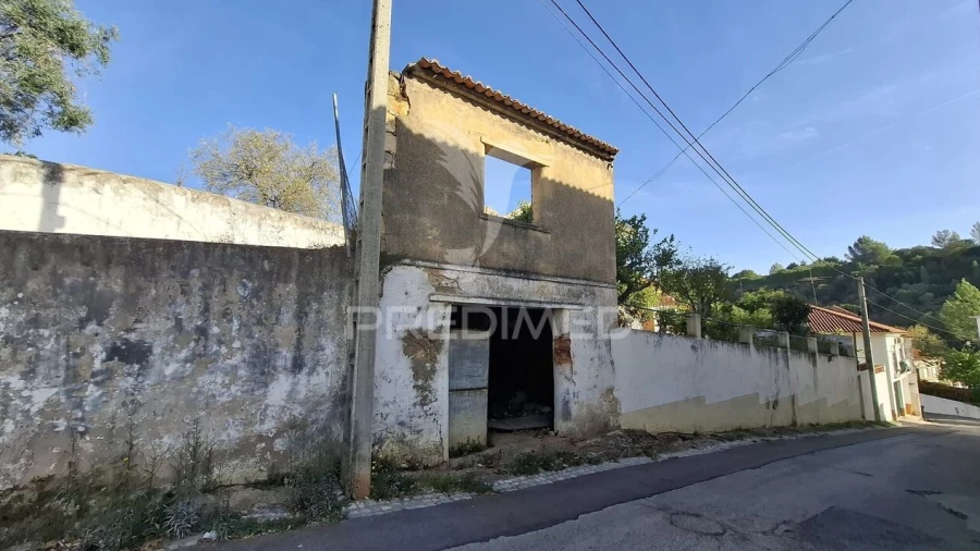 Moradia T0 para Venda em Pernes