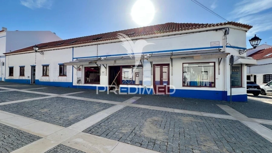 Moradia T9 para Venda em Porto Covo