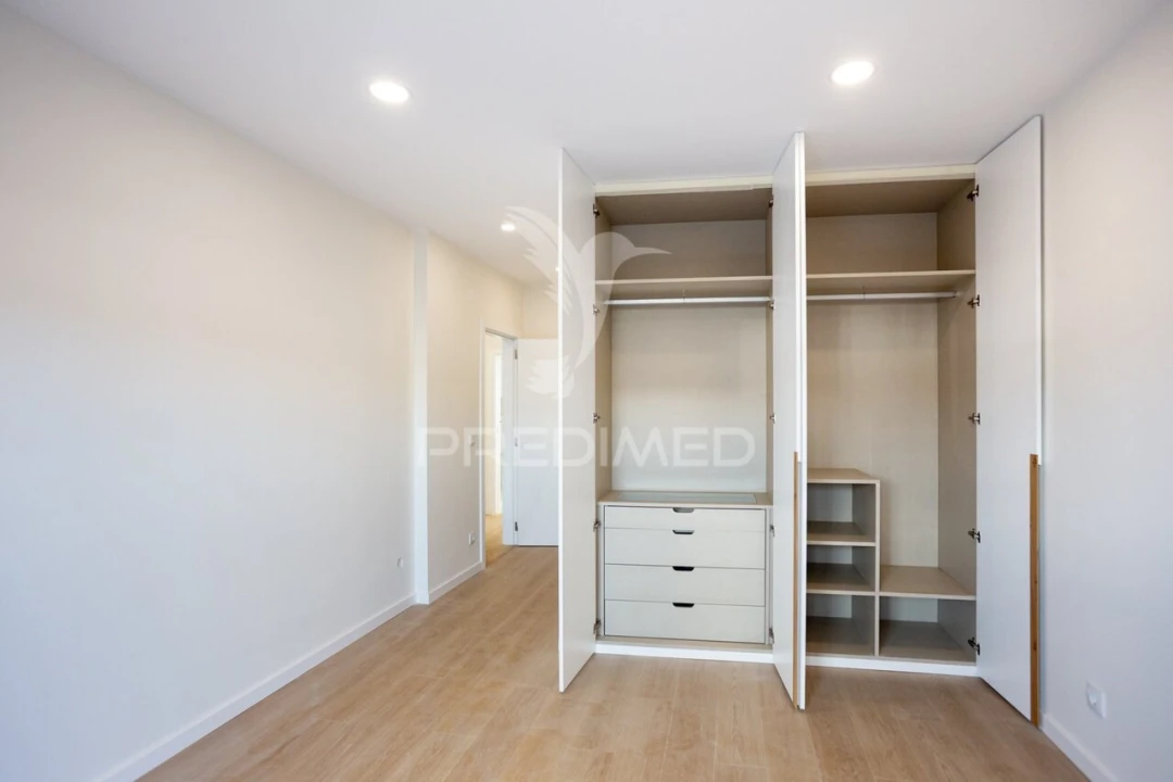 Moradia T4 para Venda em Quinta do Anjo Foto 15