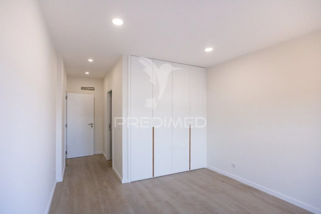 Moradia T4 para Venda em Quinta do Anjo Foto 14