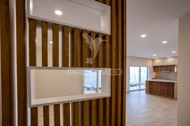 Moradia T4 para Venda em Quinta do Anjo Foto 7