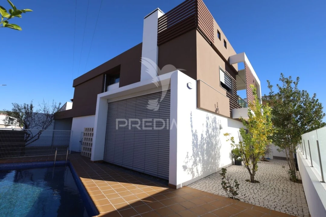 Moradia T4 para Venda em Nossa Sra de Fatima Foto 37