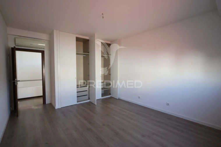 Moradia T4 para Venda em Nossa Sra de Fatima Foto 21