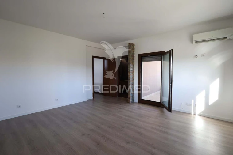 Moradia T4 para Venda em Nossa Sra de Fatima Foto 35