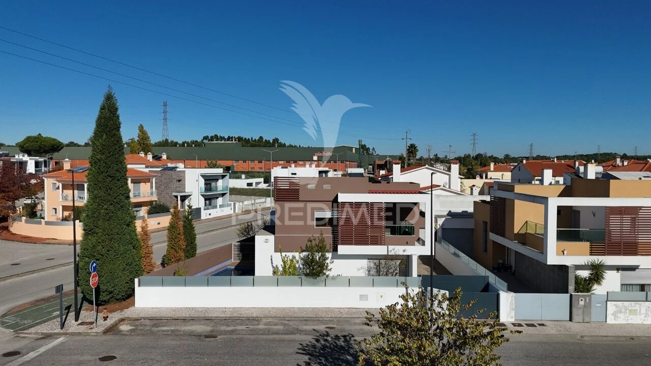 Moradia T4 para Venda em Nossa Sra de Fatima Foto 39