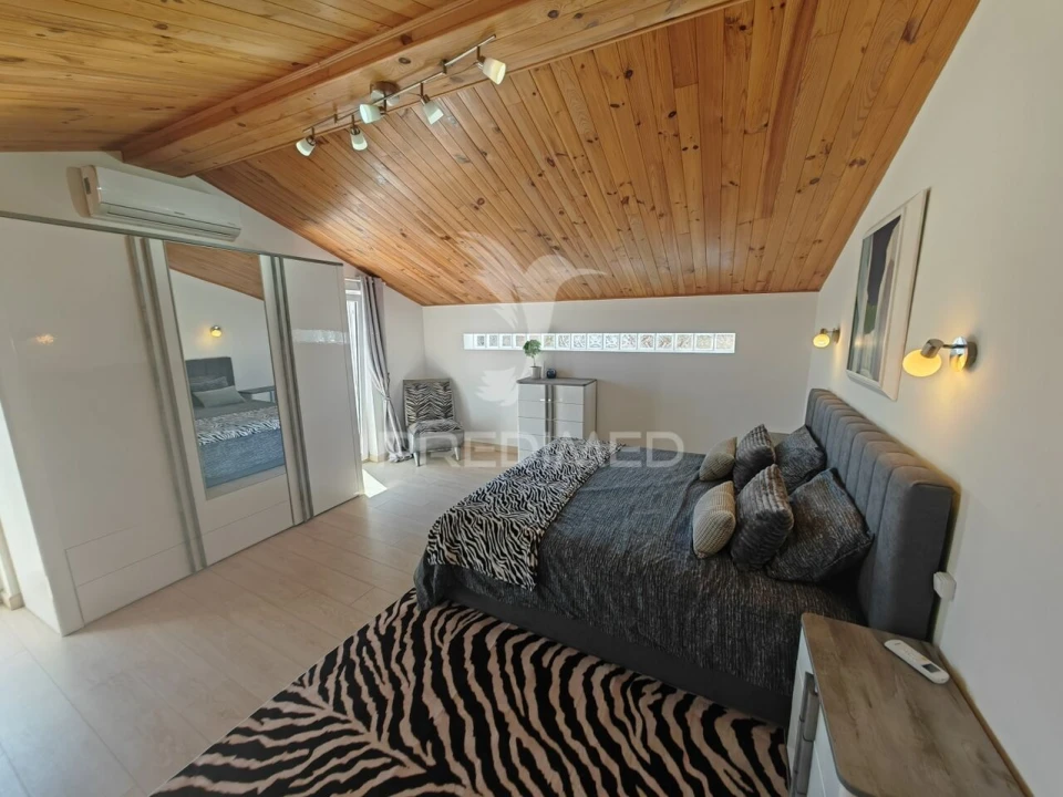 Moradia T3 para Venda em Guia Foto 9