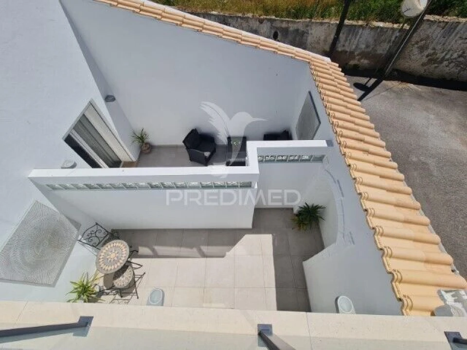 Moradia T3 para Venda em Guia Foto 31