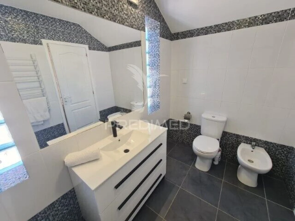 Moradia T3 para Venda em Guia Foto 38