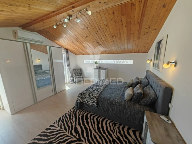 Moradia T3 para Venda em Guia Foto 9