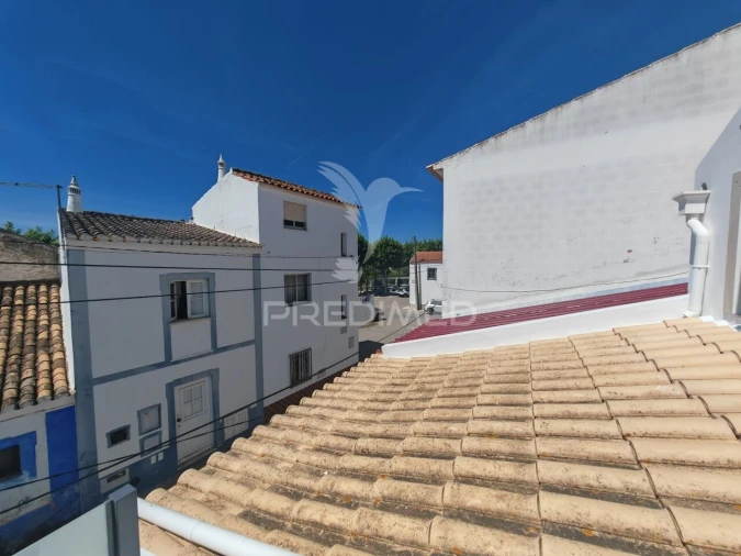 Moradia T3 para Venda em Guia Foto 30