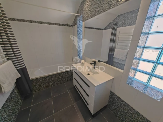 Moradia T3 para Venda em Guia Foto 27