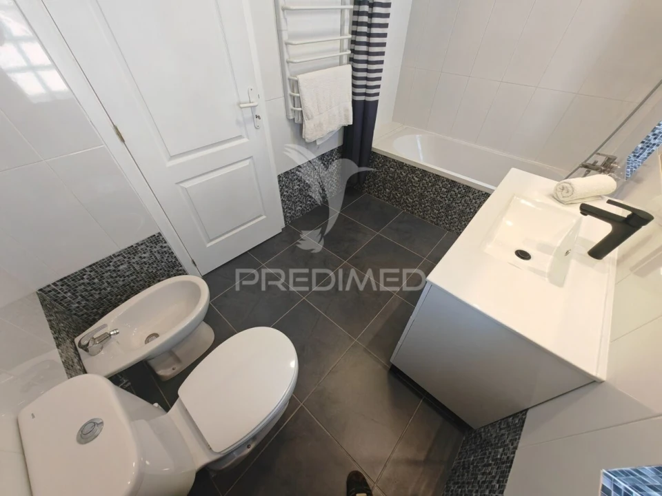 Moradia T3 para Venda em Guia Foto 26