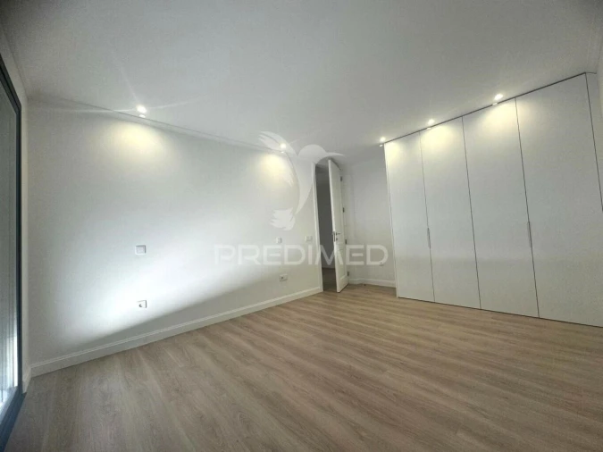 Moradia T3 para Venda em Barco Foto 13