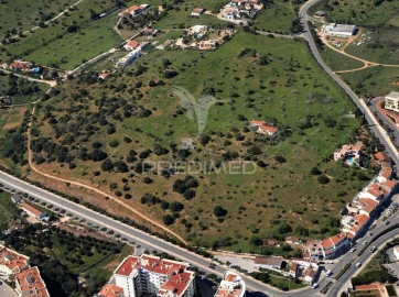 Terreno para Venda em Lagos (São Sebastião e Santa Maria)