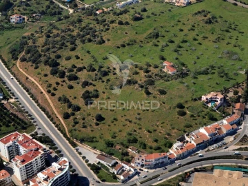 Terreno para Venda em Lagos (São Sebastião e Santa Maria)
