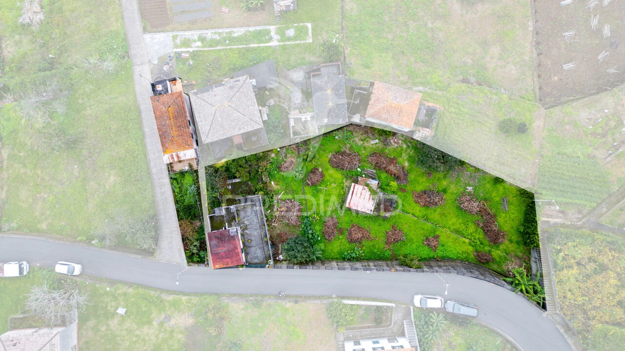 Moradia T2 para Venda em Ponta Delgada Foto 1