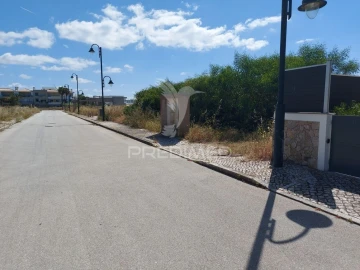 Terreno para Venda em Lagos (São Sebastião e Santa Maria)