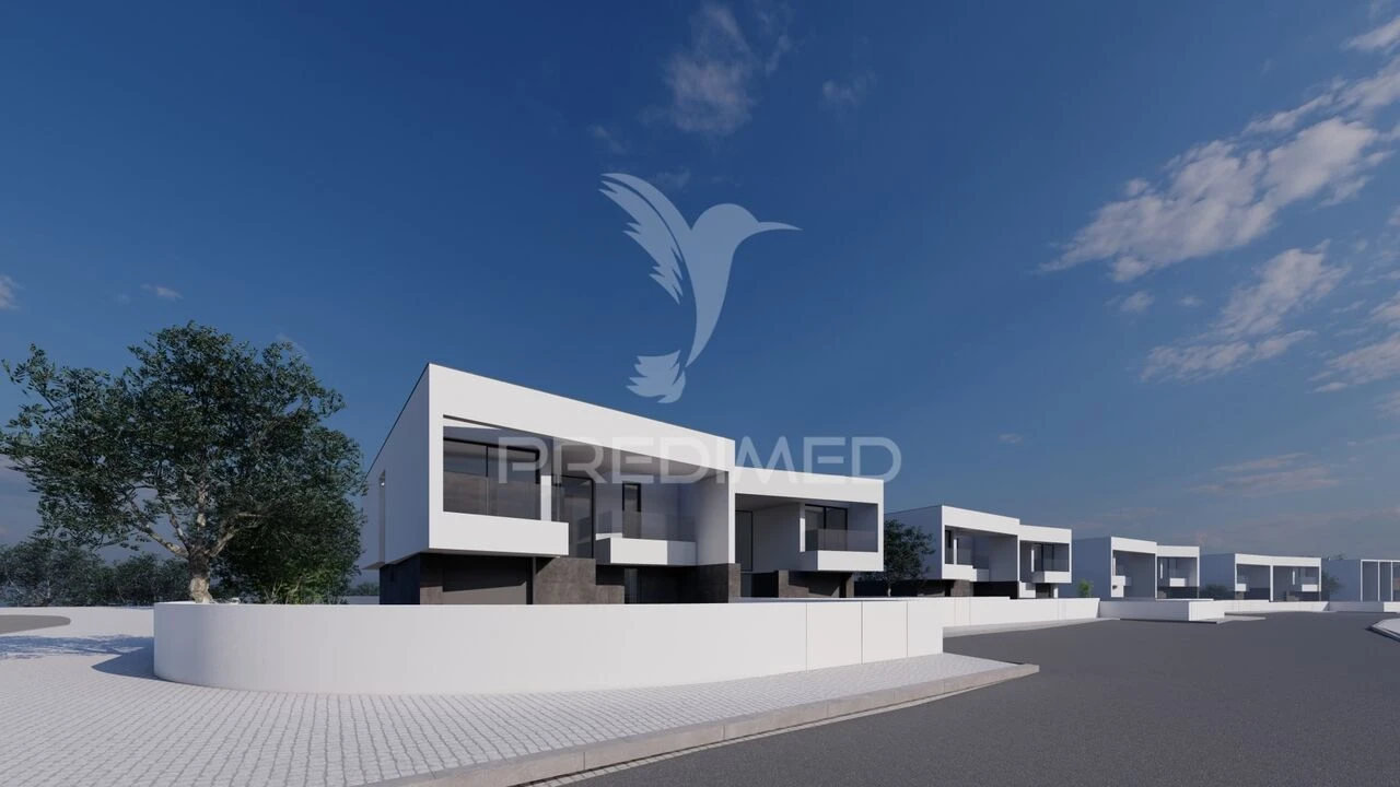 Moradia T4 para Venda em Lagos (São Sebastião e Santa Maria) Foto 4