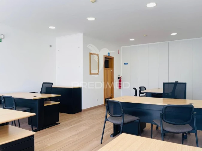 Loja para Venda em Sines Foto 3