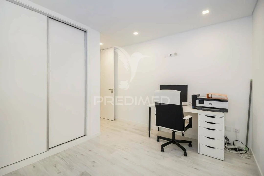 Apartamento T3 para Venda em Fernao Ferro Foto 23