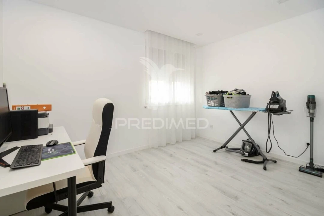 Apartamento T3 para Venda em Fernao Ferro Foto 22