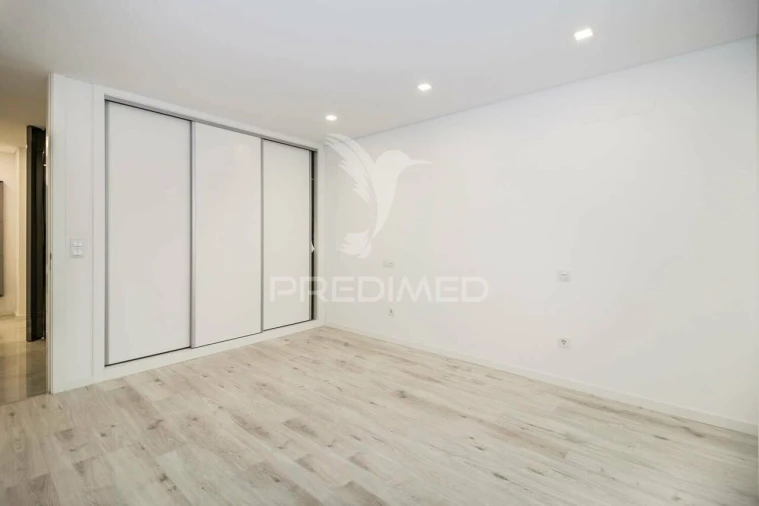 Apartamento T3 para Venda em Fernao Ferro Foto 26