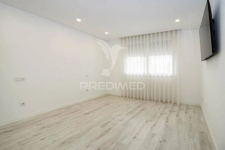 Apartamento T3 para Venda em Fernao Ferro Foto 25