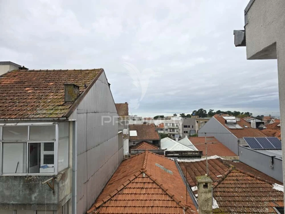 Apartamento T0 para Venda em Paranhos Foto 9