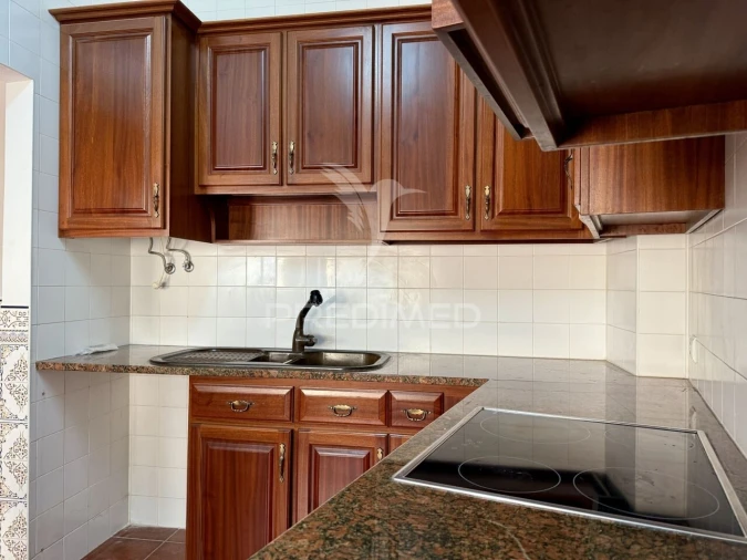 Apartamento T2 para Venda em Mira de Aire Foto 15