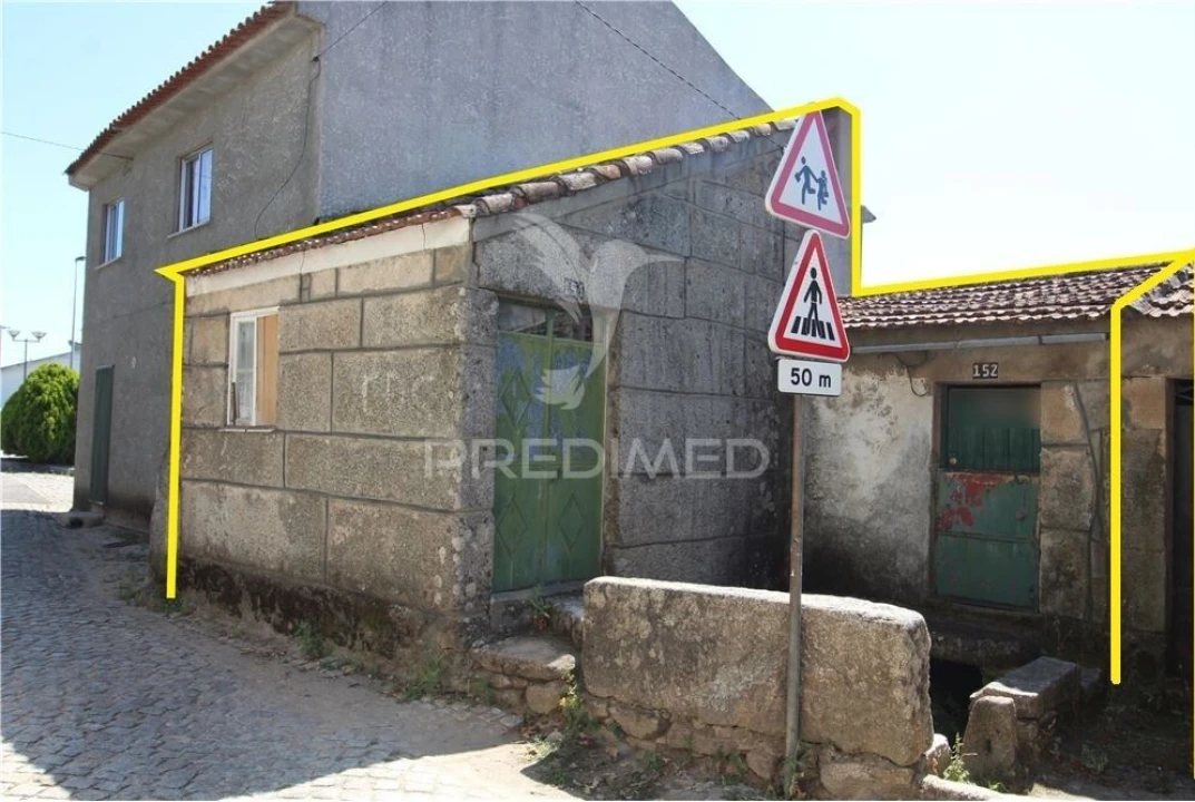 Moradia T2 para Venda em Esmolfe Foto 5