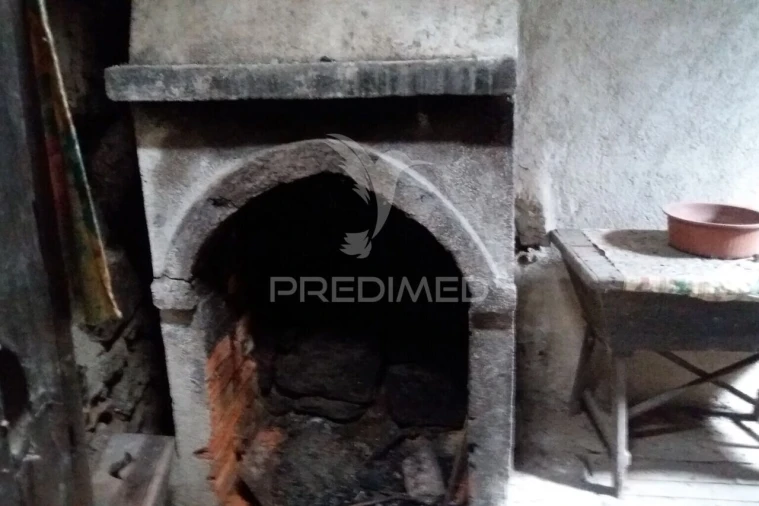 Moradia T2 para Venda em Esmolfe Foto 8