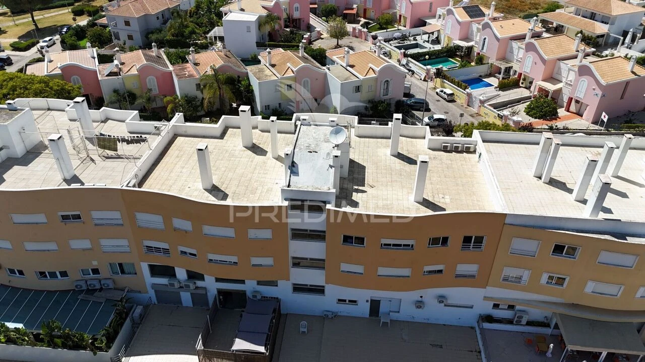 Apartamento T2 para Venda em Albufeira e Olhos de Água Foto 1