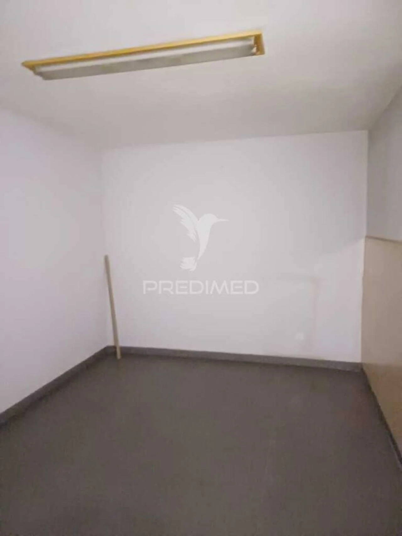 Armazém para Venda em São João da Madeira Foto 16