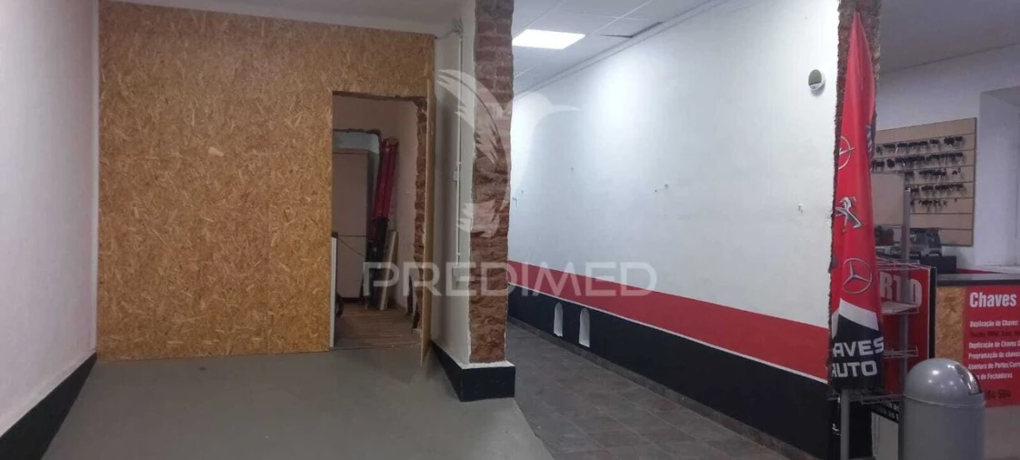Loja para Arrendamento em Palmela Foto 2