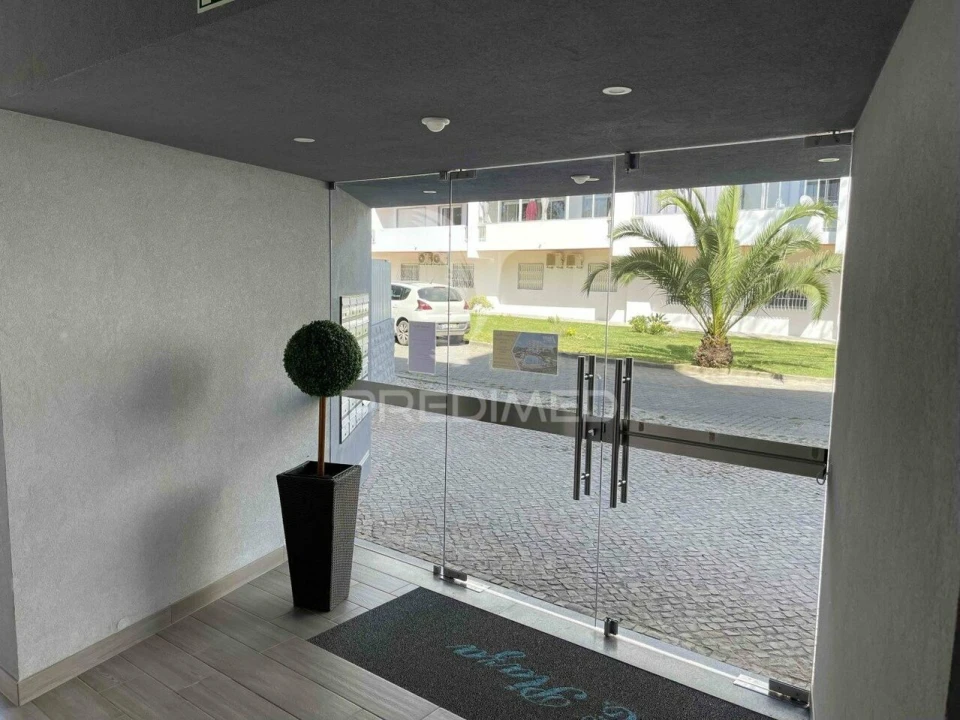Apartamento T2 para Venda em Portimão Foto 36