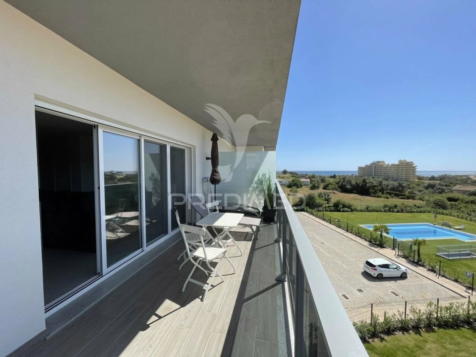 Apartamento T2 para Venda em Portimão Foto 11