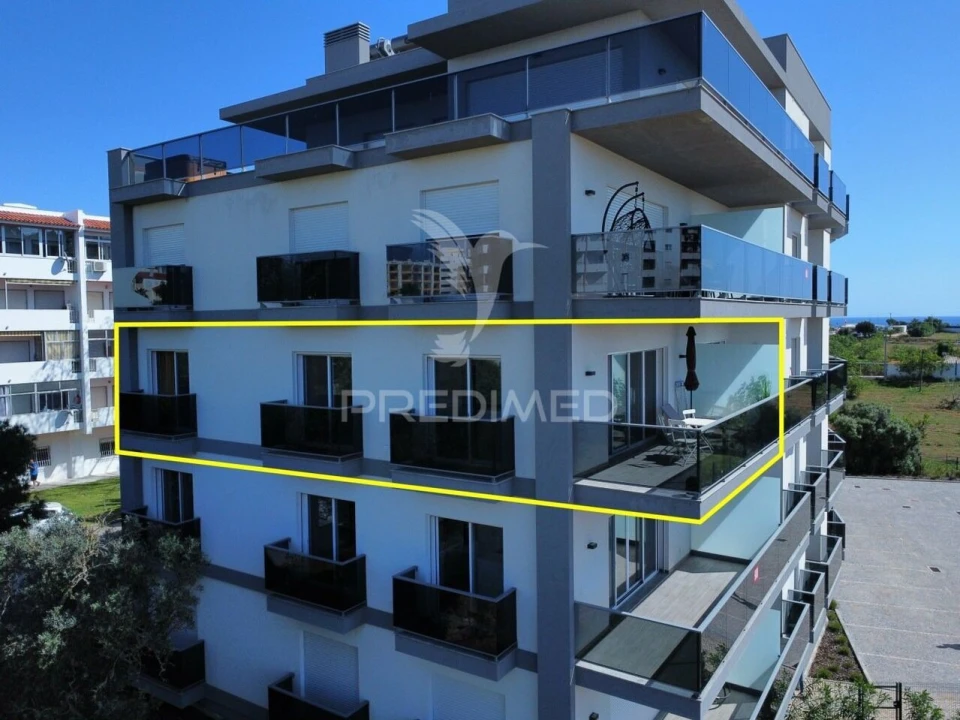 Apartamento T2 para Venda em Portimão Foto 3