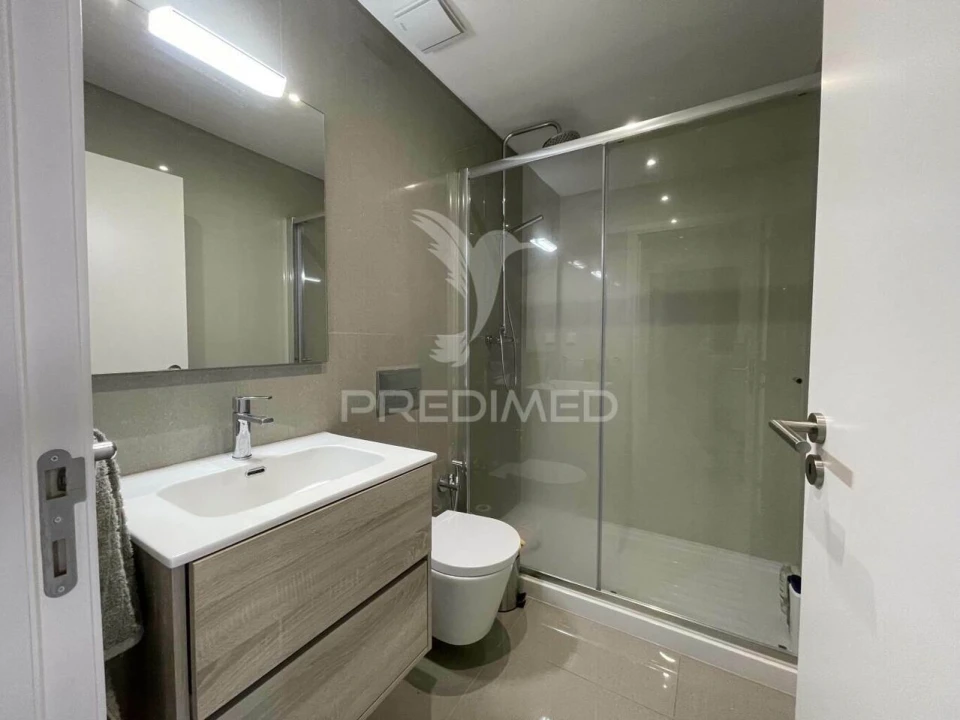 Apartamento T2 para Venda em Portimão Foto 22